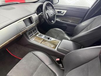 Jaguar XF 2.2d R-Sport Auto Euro 5 (s/s) 4dr