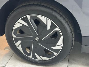 MG MG4 51kWh SE Auto 5dr