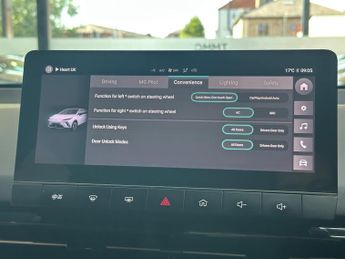 MG MG4 51kWh SE Auto 5dr