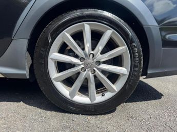 Audi A6 Allroad 3.0 TDI V6 S Tronic quattro Euro 5 (s/s) 5dr