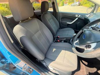 Ford Fiesta 1.6 TDCi ECOnetic DPF Titanium 5dr