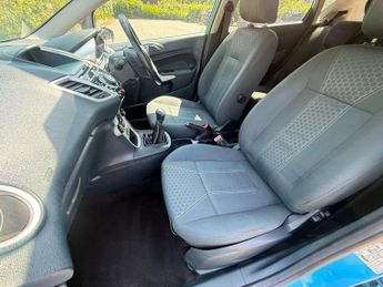 Ford Fiesta 1.6 TDCi ECOnetic DPF Titanium 5dr