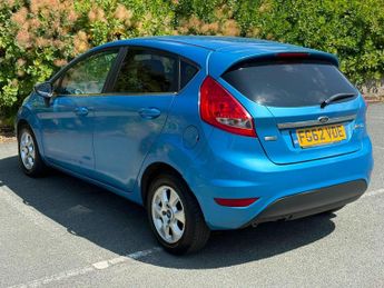 Ford Fiesta 1.6 TDCi ECOnetic DPF Titanium 5dr
