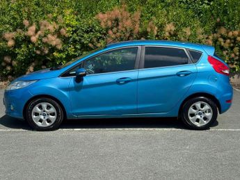 Ford Fiesta 1.6 TDCi ECOnetic DPF Titanium 5dr