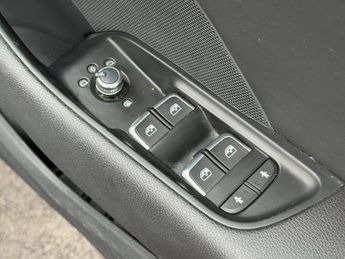 Audi A3 1.5 TFSI CoD Black Edition Sportback S Tronic Euro 6 (s/s) 5dr