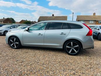 Volvo V60 2.0 T4 R-Design Lux Nav Auto Euro 6 (s/s) 5dr