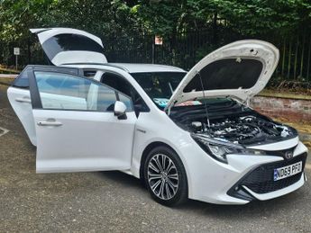 Toyota Corolla 2.0 VVT-h Design Touring Sports 5dr Petrol Hybrid CVT Euro 6 (s/