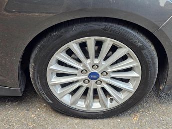 Ford C-Max 1.5 TDCi Titanium MPV 5dr Diesel Powershift Euro 6 (s/s) (120 ps