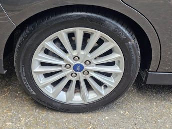 Ford C-Max 1.5 TDCi Titanium MPV 5dr Diesel Powershift Euro 6 (s/s) (120 ps