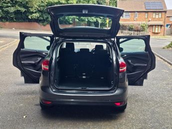 Ford C-Max 1.5 TDCi Titanium MPV 5dr Diesel Powershift Euro 6 (s/s) (120 ps