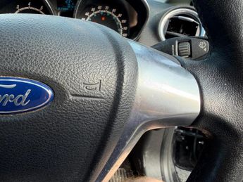 Ford Fiesta 1.0T EcoBoost Zetec Euro 6 (s/s) 3dr