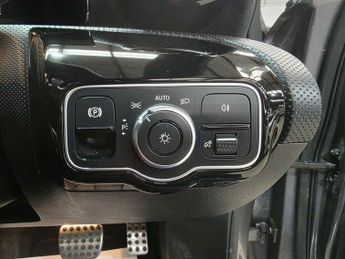 Mercedes-Benz A Class 1.3 A200 AMG Line 7G-DCT Euro 6 (s/s) 5dr