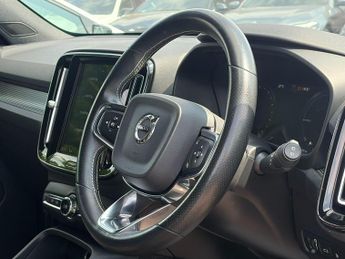 Volvo XC40 1.5h T5 Twin Engine Recharge 10.7kWh R-Design Auto Euro 6 (s/s) 