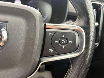 Volvo XC40 1.5h T5 Twin Engine Recharge 10.7kWh R-Design Auto Euro 6 (s/s) 