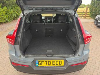 Volvo XC40 1.5h T5 Twin Engine Recharge 10.7kWh R-Design Auto Euro 6 (s/s) 