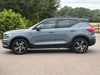 Volvo XC40 1.5h T5 Twin Engine Recharge 10.7kWh R-Design Auto Euro 6 (s/s) 