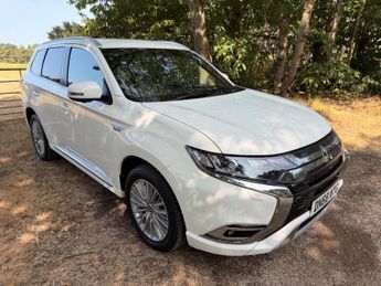 Mitsubishi Outlander 2.4h TwinMotor 13.8kWh 4h CVT 4WD Euro 6 (s/s) 5dr