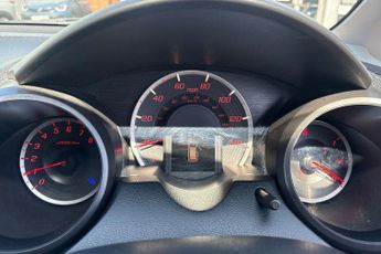 Honda Jazz 1.4 i-VTEC ES Plus 5dr CVT