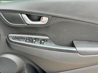 Hyundai KONA 1.6 h-GDi Premium DCT Euro 6 (s/s) 5dr