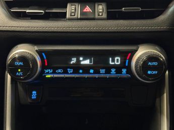 Toyota RAV4 2.5 VVT-h Design CVT Euro 6 (s/s) 5dr