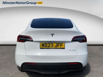 Tesla Model Y LONG RANGE AWD