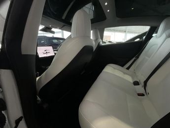 Tesla Model 3 PERFORMANCE AWD