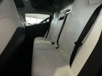 Tesla Model 3 PERFORMANCE AWD