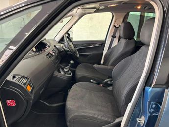 Citroen C4 Picasso 1.6 HDi Platinum Euro 5 5dr