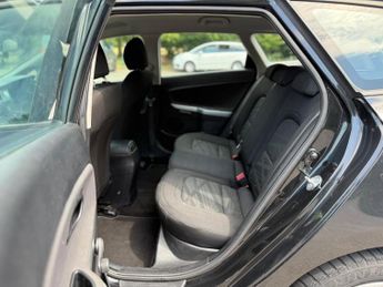 Kia Ceed 1.4 CRDi EcoDynamics 1 Sportswagon Euro 5 (s/s) 5dr