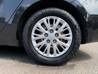 Kia Ceed 1.4 CRDi EcoDynamics 1 Sportswagon Euro 5 (s/s) 5dr