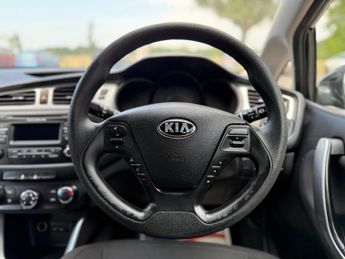 Kia Ceed 1.4 CRDi EcoDynamics 1 Sportswagon Euro 5 (s/s) 5dr