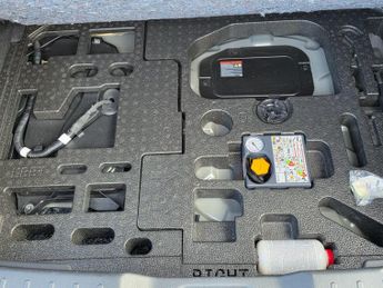 Nissan Juke 1.6 N-Connecta Auto Euro 6 5dr