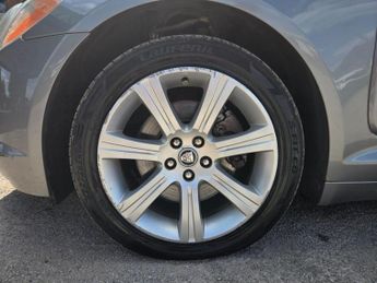 Jaguar XF 3.0d V6 Luxury Auto Euro 5 4dr