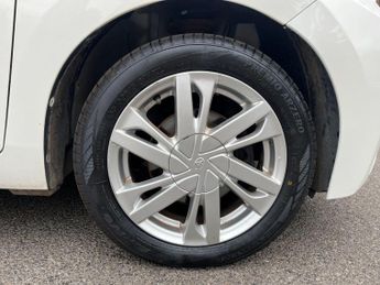Toyota AYGO 1.0 VVT-i x-pression Euro 5 5dr Euro 5