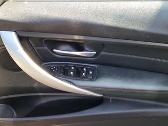 BMW 3 Series 2.0 320d M Sport Auto Euro 5 (s/s) 4dr