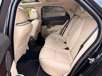Jaguar XJ 3.0d V6 Portfolio Auto Euro 5 (s/s) 4dr