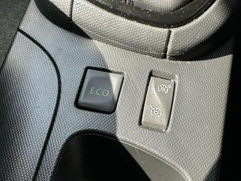 Renault Clio 0.9 TCe Dynamique MediaNav Euro 5 (s/s) 5dr
