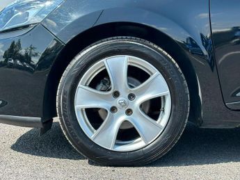 Renault Clio 0.9 TCe Dynamique MediaNav Euro 5 (s/s) 5dr