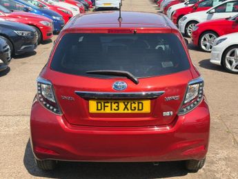 Toyota Yaris 1.5 VVT-h T4 Hatchback 5dr Petrol Hybrid CVT Euro 5 (101 ps)