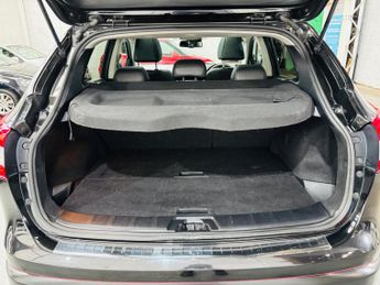 Nissan Qashqai 1.6 dCi Tekna XTRON 2WD Euro 5 (s/s) 5dr