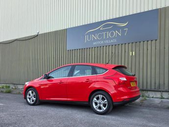 Ford Focus 1.0T EcoBoost Zetec Euro 5 (s/s) 5dr