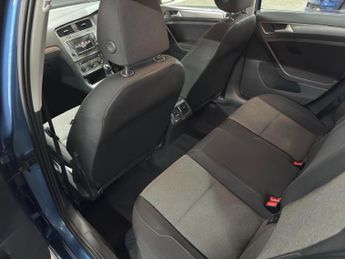 Volkswagen Golf 1.6 TDI BlueMotion Euro 6 (s/s) 5dr