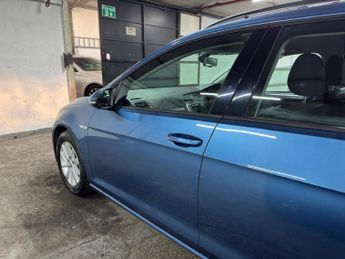 Volkswagen Golf 1.6 TDI BlueMotion Euro 6 (s/s) 5dr