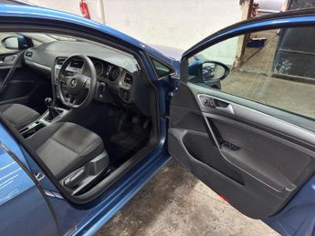 Volkswagen Golf 1.6 TDI BlueMotion Euro 6 (s/s) 5dr