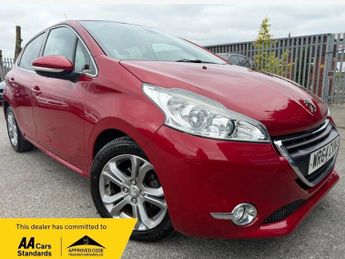 Peugeot 208 1.2 VTi PureTech Allure Euro 5 5dr
