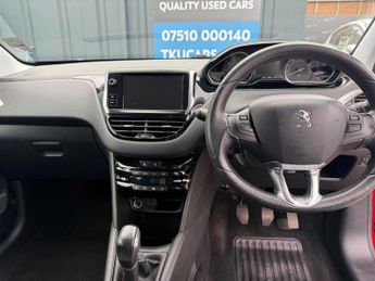 Peugeot 208 1.2 VTi PureTech Allure Euro 5 5dr