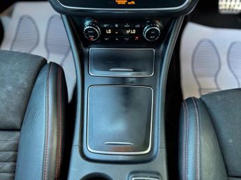 Mercedes-Benz CLA 2.1 CLA220d AMG Line Night Edition Coupe 7G-DCT 4MATIC Euro 6 (s