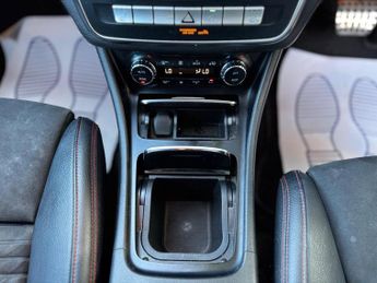 Mercedes-Benz CLA 2.1 CLA220d AMG Line Night Edition Coupe 7G-DCT 4MATIC Euro 6 (s