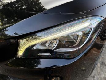 Mercedes-Benz CLA 2.1 CLA220d AMG Line Night Edition Coupe 7G-DCT 4MATIC Euro 6 (s