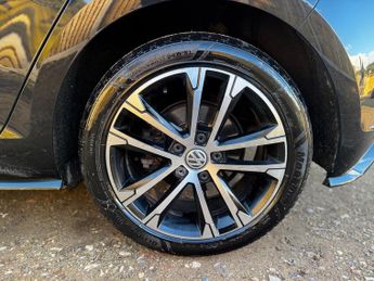 Volkswagen Golf 2.0 TDI R-Line DSG Euro 6 (s/s) 5dr